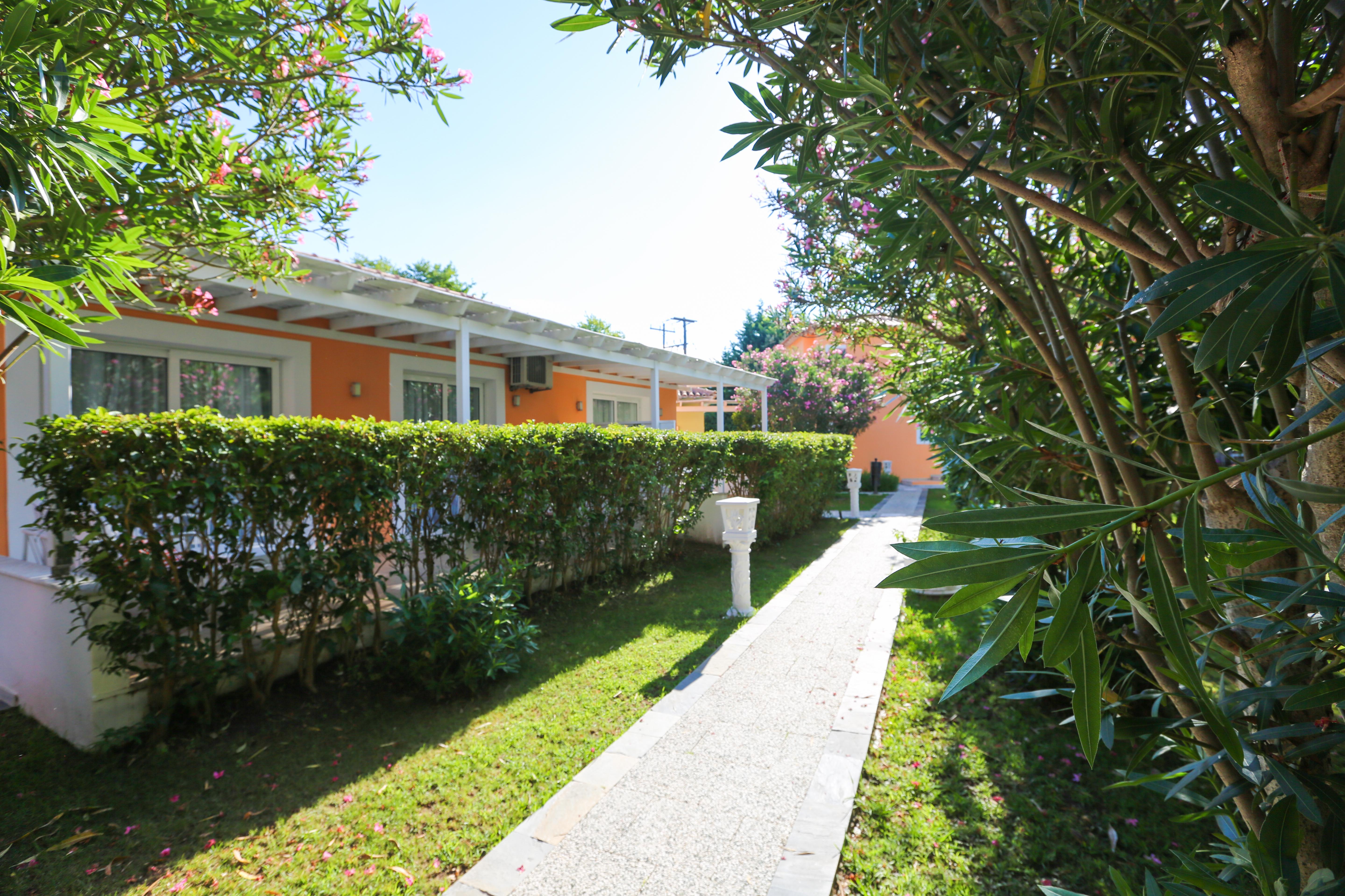 Mandraki Village Boutique Hotel Koukounaries Exterior photo
